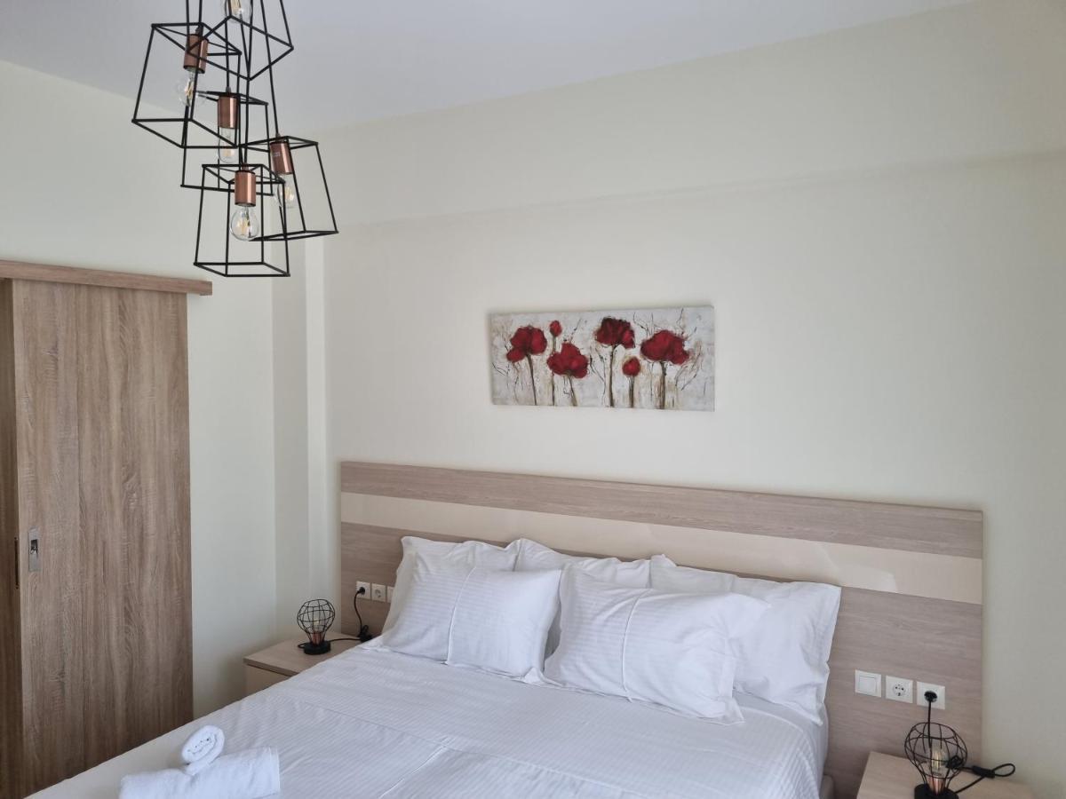 Chrysanthe'S Apartments No2 Poros Town Bagian luar foto
