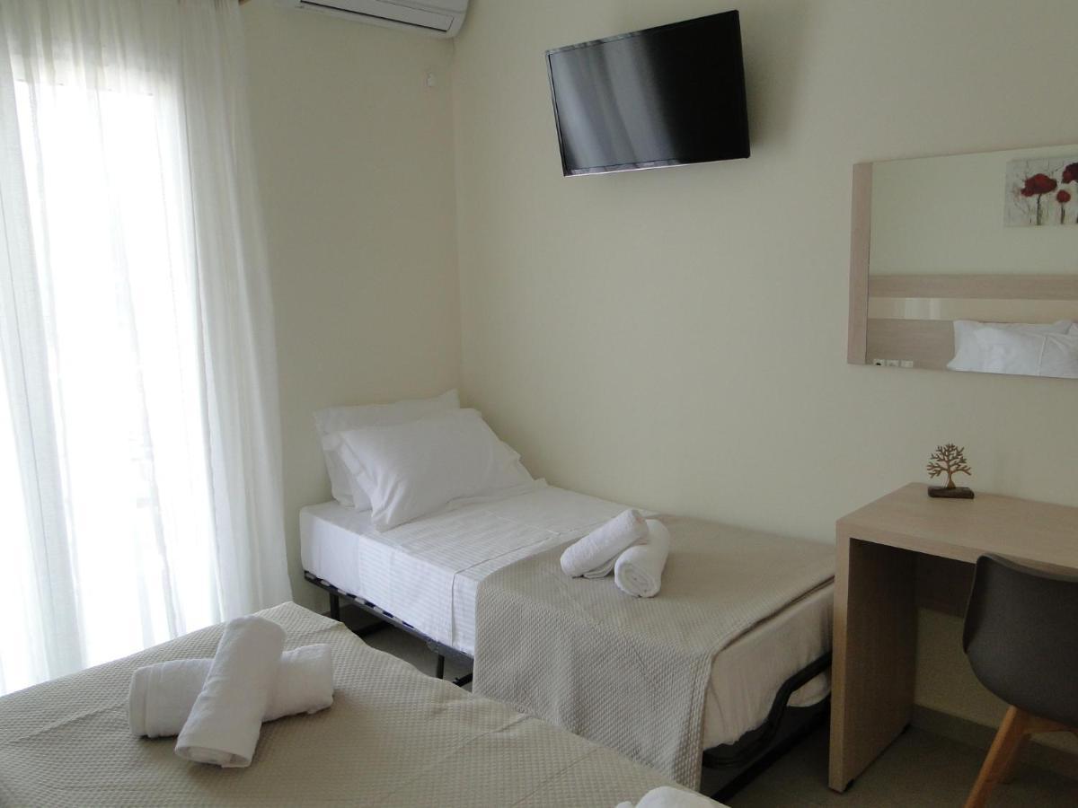 Chrysanthe'S Apartments No2 Poros Town Bagian luar foto